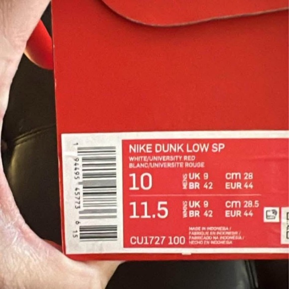 Nike Red Dunks - Picture 3 of 3